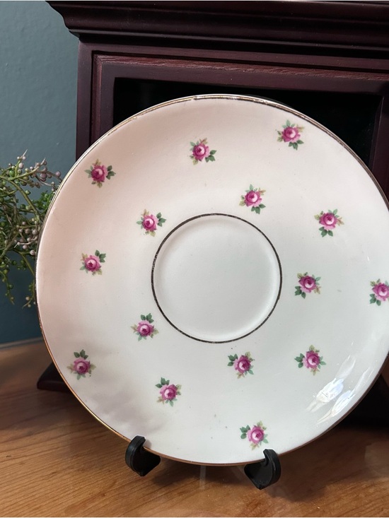 (UT) Vintage Woodlands “Delicate Rose” Cup and Saucer - Picture 3 of 9